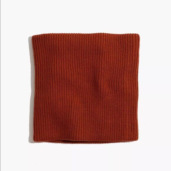 Madewell ribbed, merino neck warmer. - Picture 7 of 7